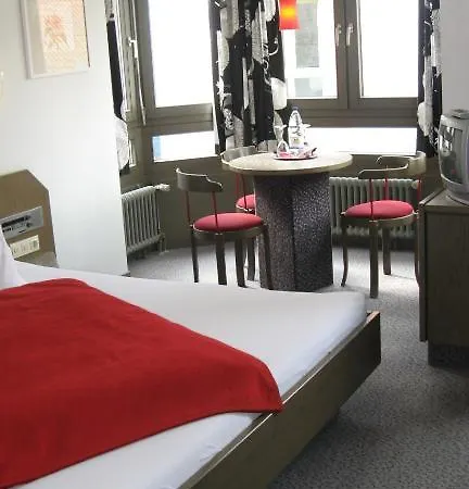 Am Schlossberg 뵈브링엔