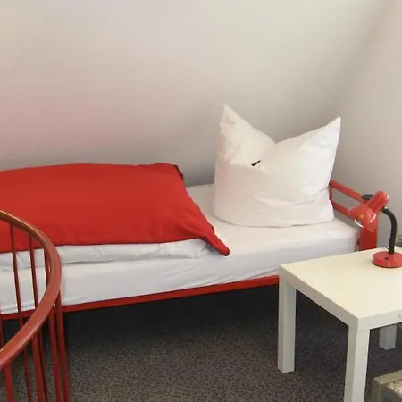 Am Schlossberg 게스트하우스 3*